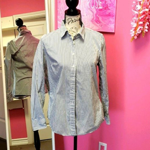 NWOT 💟 Gap Striped Shirt Blouse Top - Picture 1 of 9